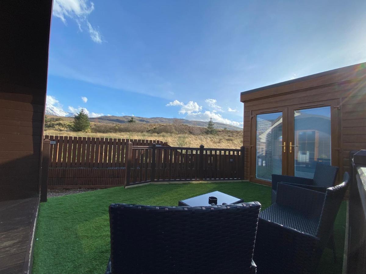 Highland Stays - Ben View Studio Pod & Jacuzzi Bath Fort William Exterior photo