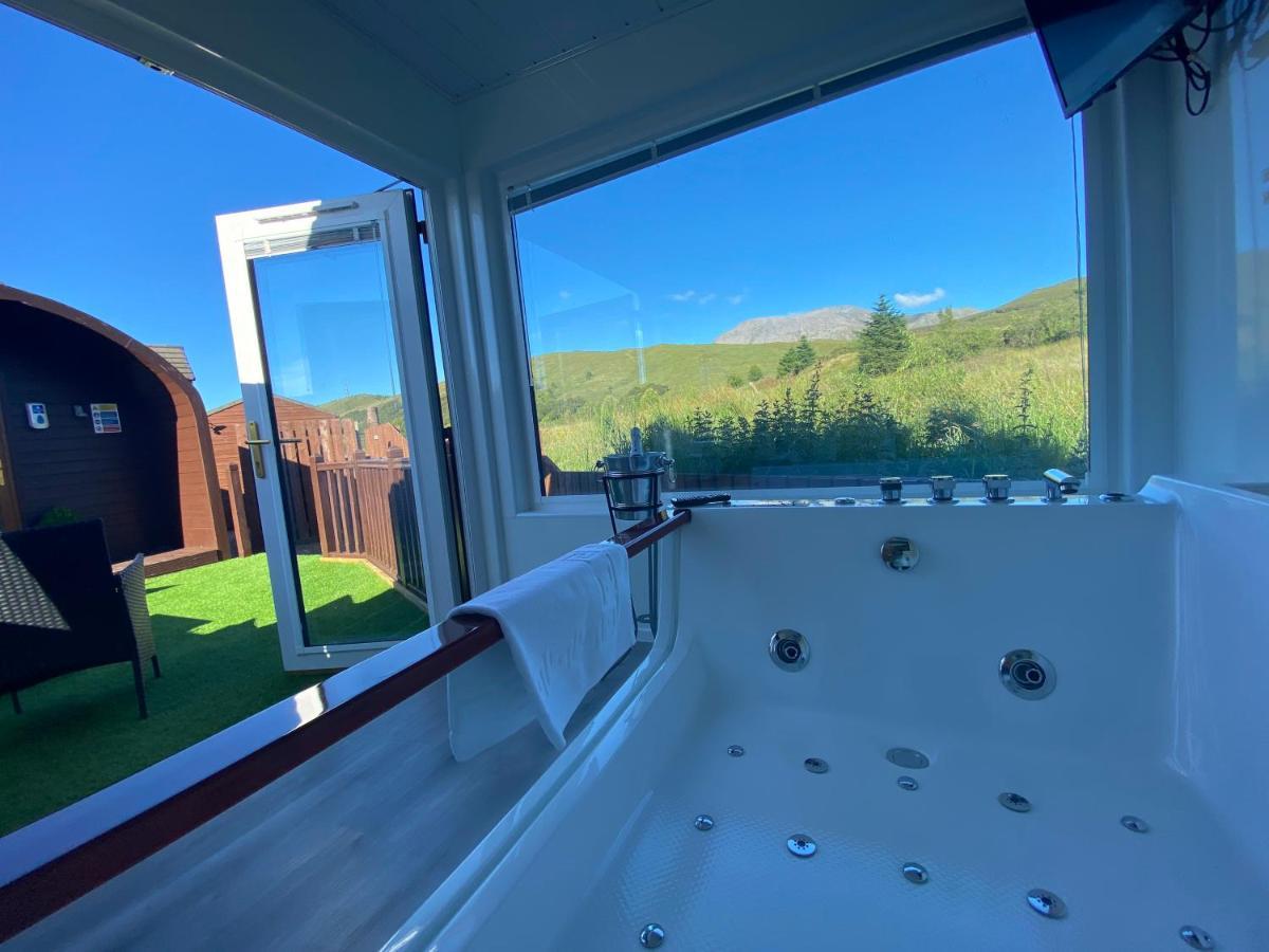Highland Stays - Ben View Studio Pod & Jacuzzi Bath Fort William Exterior photo